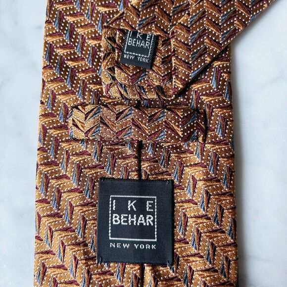 Ike Behar New York Silk Hand Tailored Men's Neck Tie-Geometric Dk Gold Red Blue - Picture 5 of 6